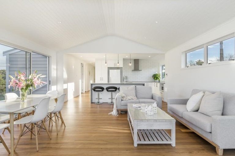 Photo of property in 180 Taylor Road, Waimauku, 0882