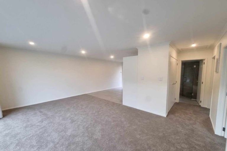 Photo of property in 24 Wautaiti Drive, Riverhead, 0820
