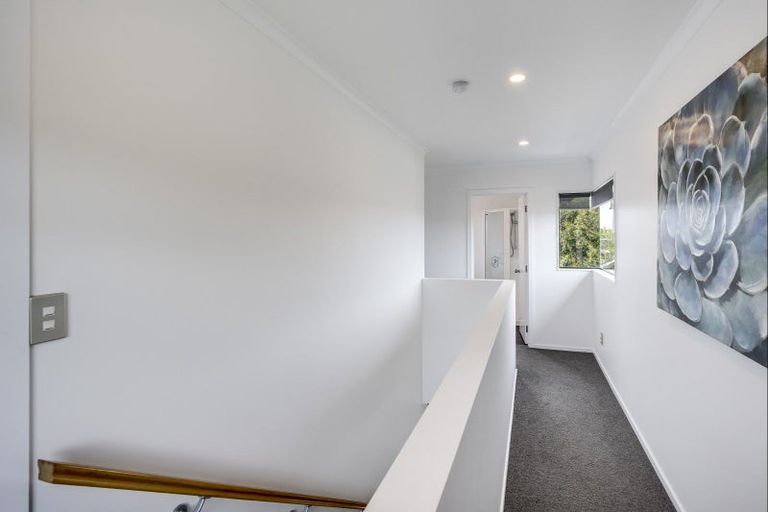 Photo of property in 23a Avondale Road, Taradale, Napier, 4112