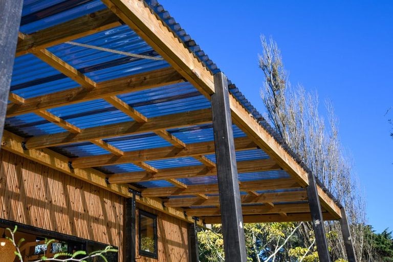 Photo of property in 914 Napier Road, Whakarongo, Palmerston North, 4470