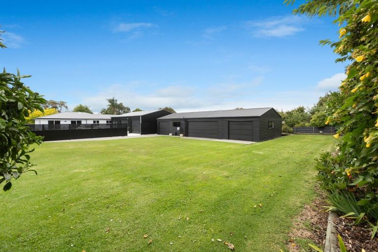 Photo of property in 526 Manutahi Road, Lepperton, New Plymouth, 4373