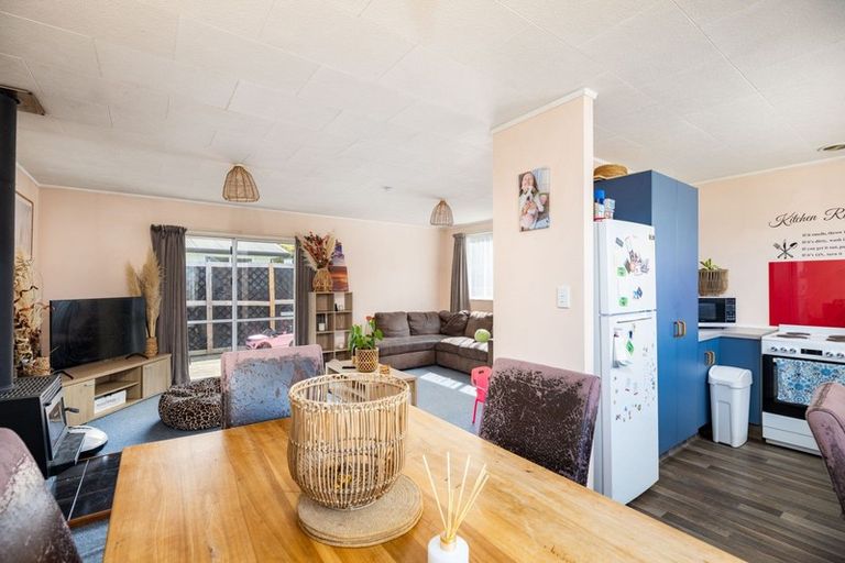 Photo of property in 10 Hamua Place, Waitara, 4320