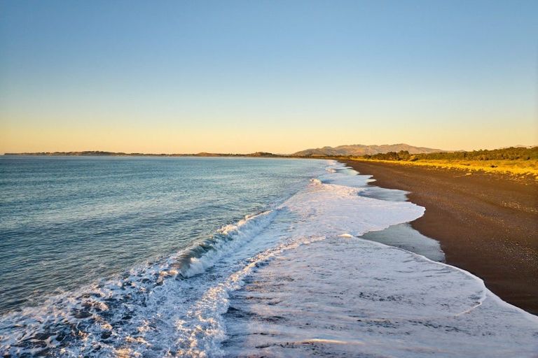 Photo of property in 5 Old Beach Road, Hapuku, Kaikoura, 7371