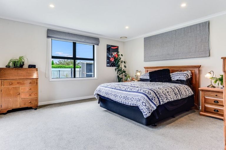 Photo of property in 2 Alan Livingston Drive, Cambridge, 3434