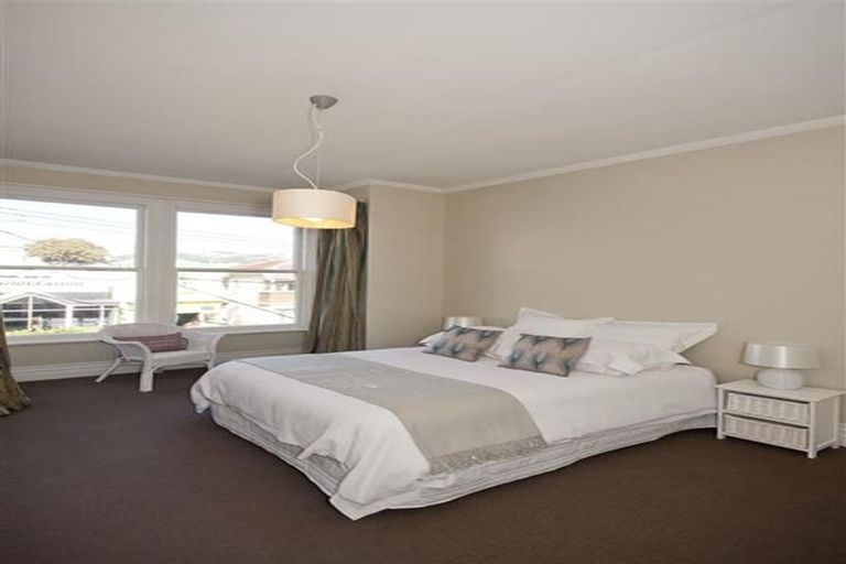 Photo of property in 17 Elizabeth Street, Mount Victoria, Wellington, 6011