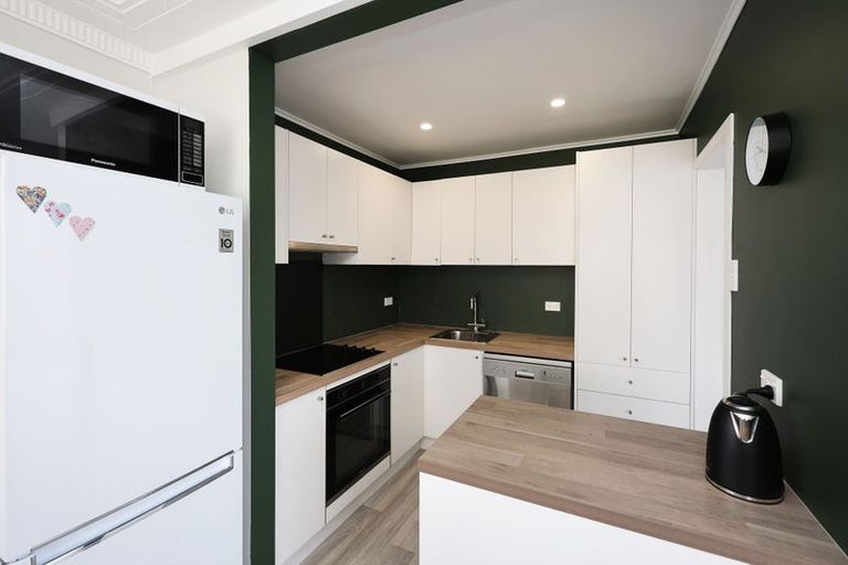 Photo of property in 11 Oxford Street, Holmes Hill, Oamaru, 9401