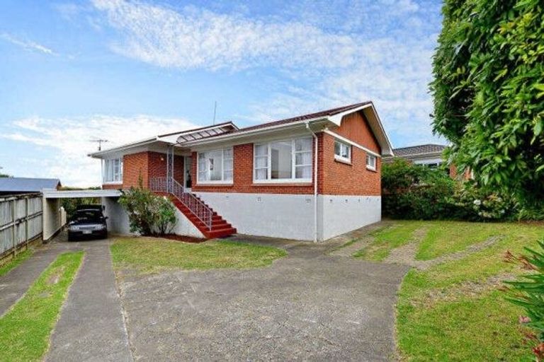 Photo of property in 141 Ridge Road, Howick, Auckland, 2014