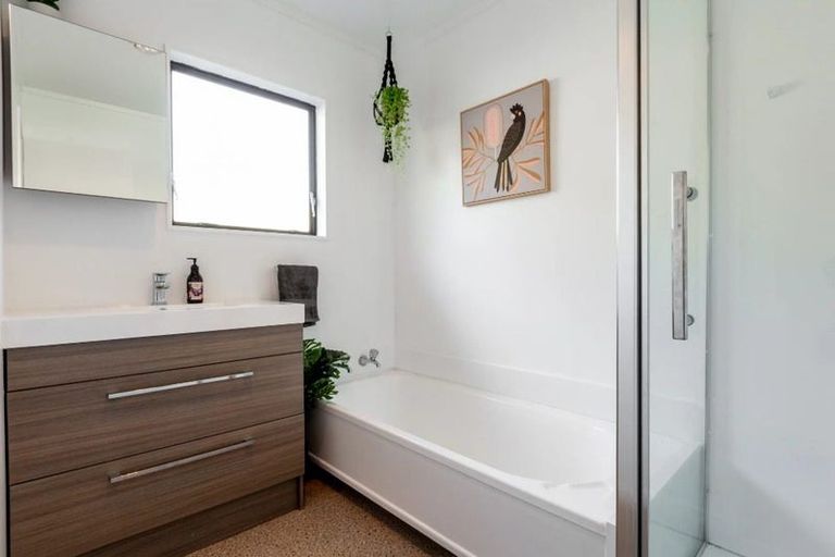 Photo of property in 5 Beveridge Place, Greenmeadows, Napier, 4112