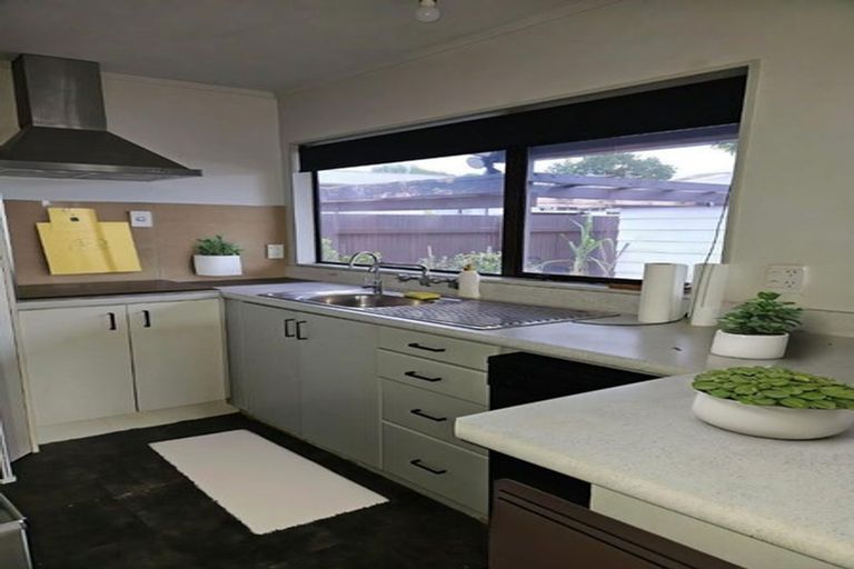 Photo of property in 16a Paerata Road, Pukekohe, 2120
