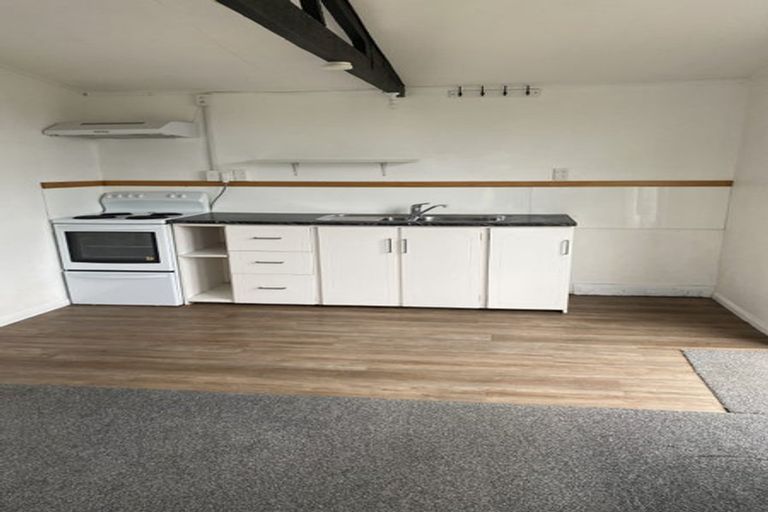 Photo of property in 175 Derham Road, Te Horo, Otaki, 5581