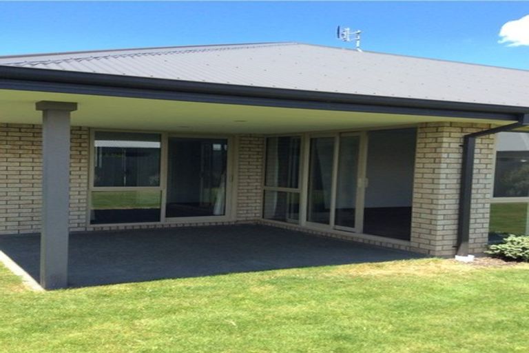 Photo of property in 4 Jefferson Close, Halswell, Christchurch, 8025