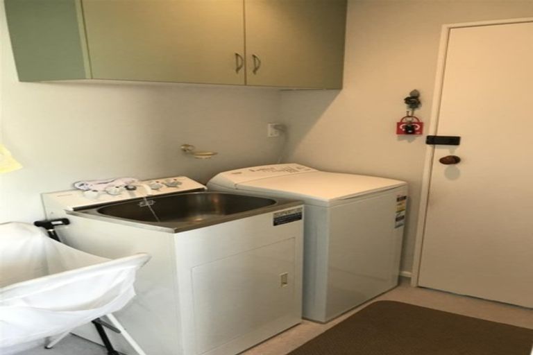 Photo of property in 27 Juliet Street, Stratford, 4332