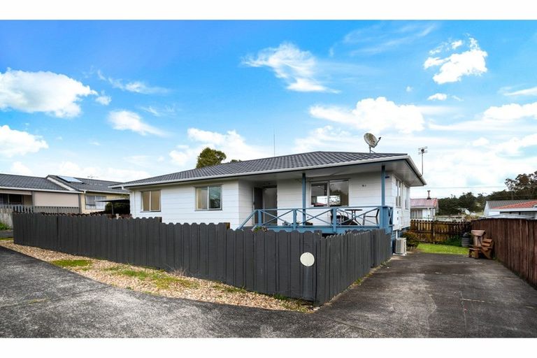 Photo of property in 1/16 Starforth Place, Henderson, Auckland, 0612