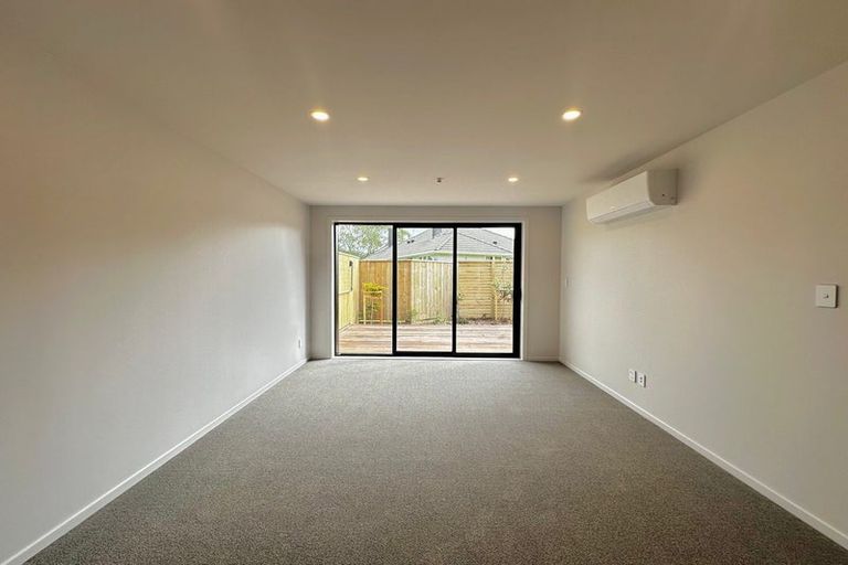 Photo of property in 21/7 Johnston Grove, Taita, Lower Hutt, 5011