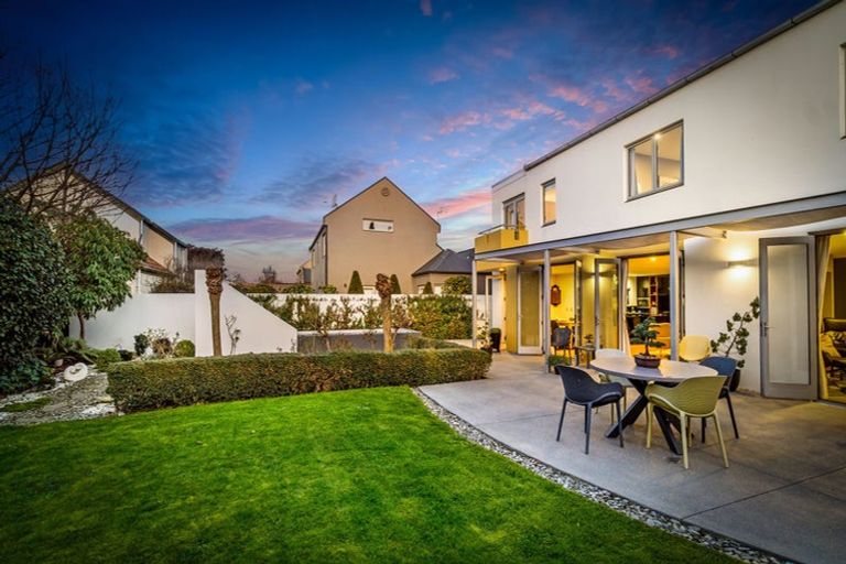 Photo of property in 32 Kilmarnock Street, Riccarton, Christchurch, 8011