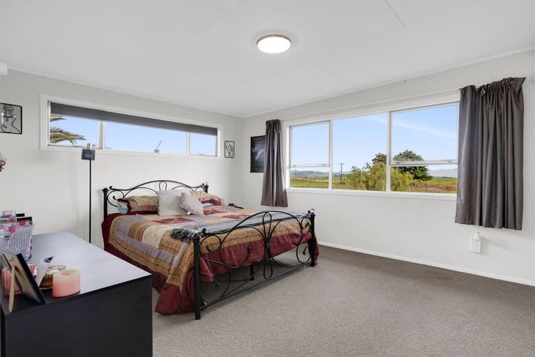 Photo of property in 112 Grove Road, Te Pahu, Hamilton, 3285