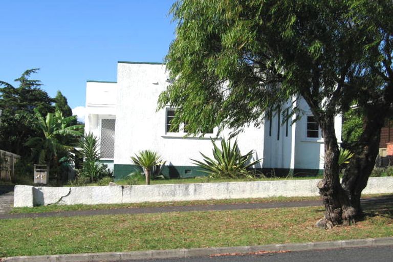 Photo of property in 20 Gardner Avenue, New Lynn, Auckland, 0600