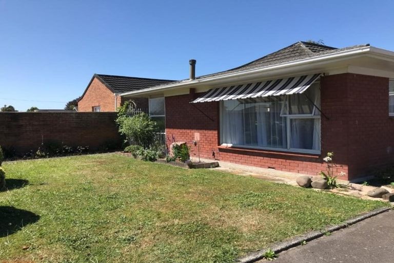 Photo of property in 102u2 Sandwich Road, St Andrews, Hamilton, 3200