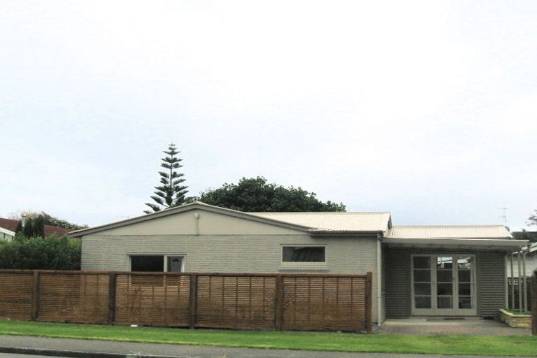 Photo of property in 51 Ocean Road, Paraparaumu Beach, Paraparaumu, 5032
