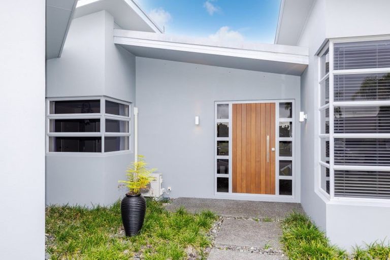 Photo of property in 19 Shalimar Place, Huntington, Hamilton, 3210