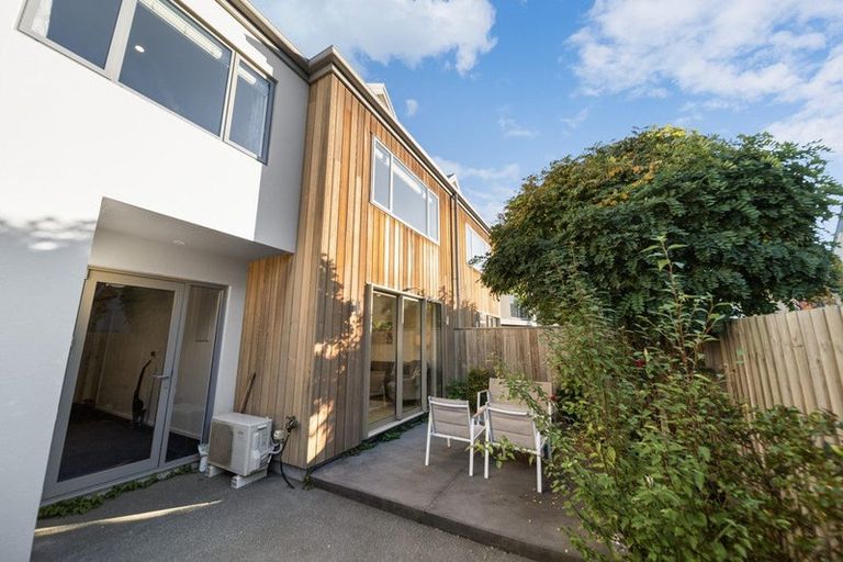 Photo of property in 2/441 Madras Street, St Albans, Christchurch, 8014