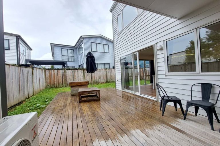 Photo of property in 7 Silvereye Road, Hobsonville, Auckland, 0616