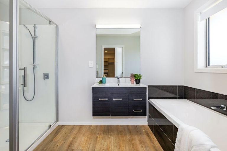 Photo of property in 13 Breakwater Way, Whitby, Porirua, 5024