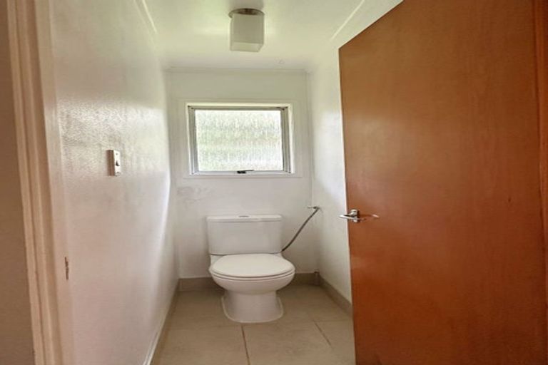 Photo of property in 1/25 Sapphire Place, Bayview, Auckland, 0629