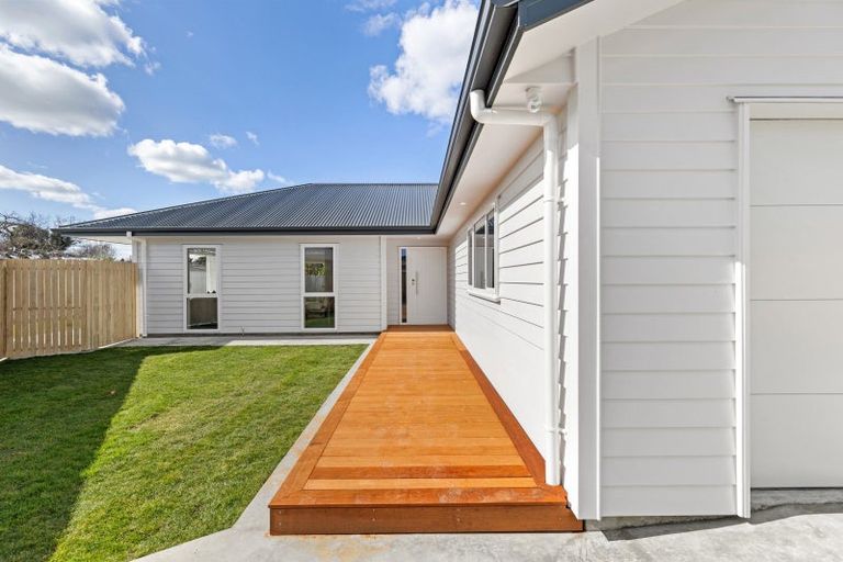 Photo of property in 7a Waterford Place, Westbrook, Palmerston North, 4412