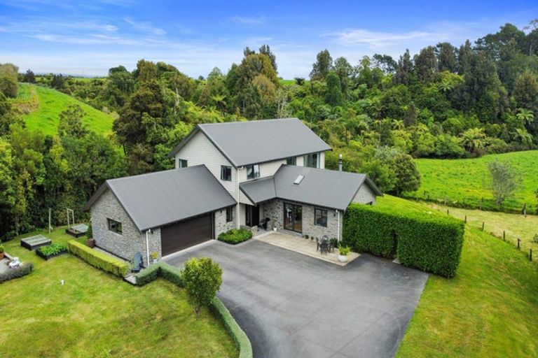 Photo of property in 224a Junction Road, Mangorei, New Plymouth, 4371