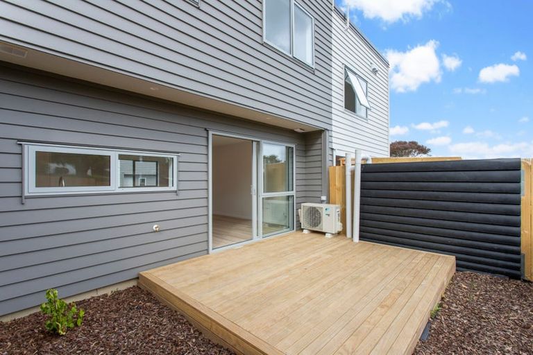 Photo of property in 19b Chislehurst Street, Henderson, Auckland, 0612