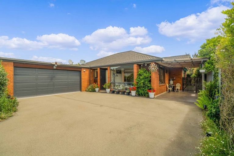 Photo of property in 82 Middleton Road, Upper Riccarton, Christchurch, 8041