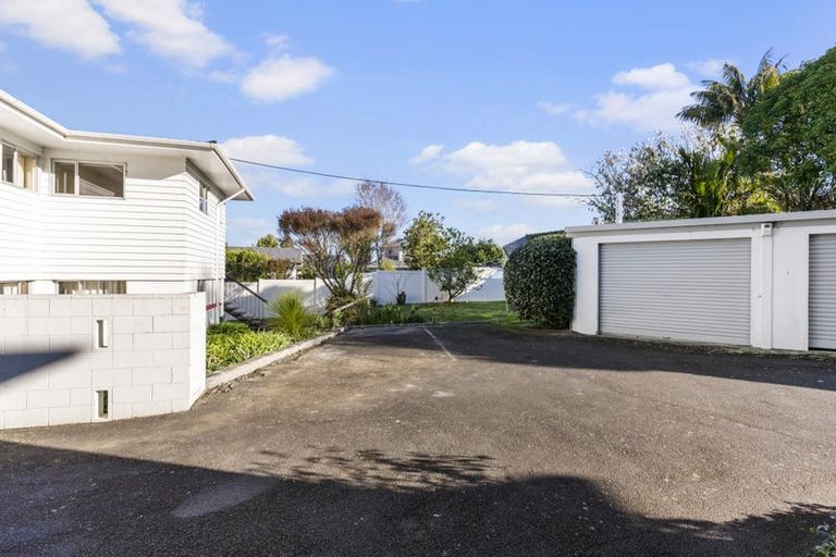 Photo of property in 4b Bruce Street, Northcote Point, Auckland, 0627