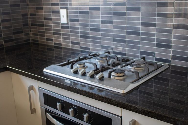 Photo of property in 108 San Marino Drive West, Henderson, Auckland, 0612