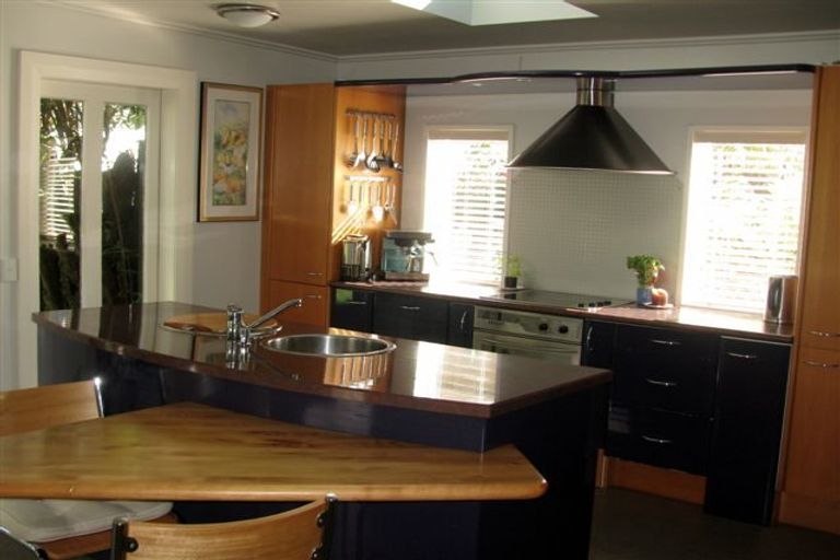 Photo of property in 24 Bracken Street, Petone, Lower Hutt, 5012