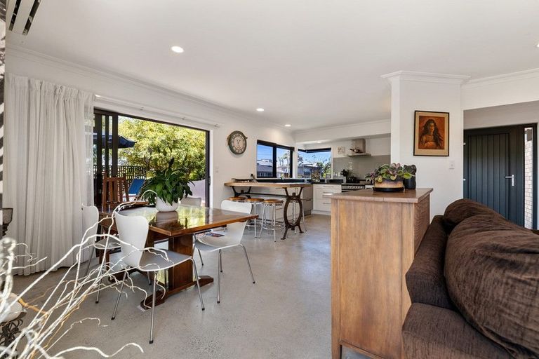 Photo of property in 2/144 Oceanbeach Road, Mount Maunganui, 3116