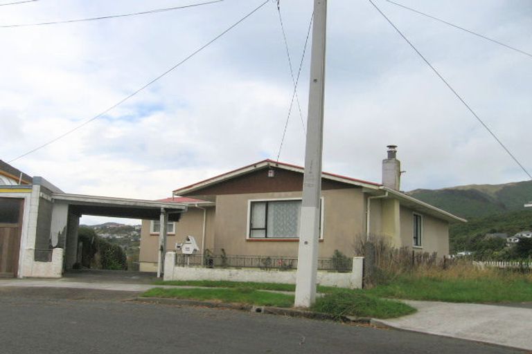 Photo of property in 13 Massey Street, Tawa, Wellington, 5028