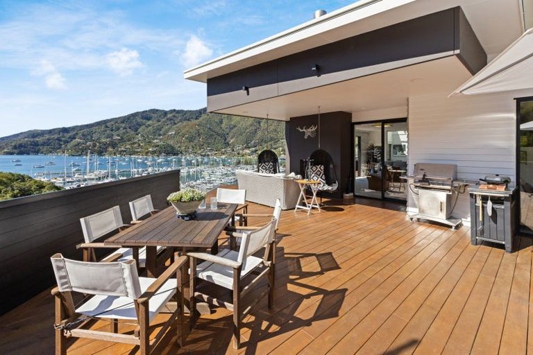 Photo of property in 23 Marina Drive, Waikawa, Picton, 7220