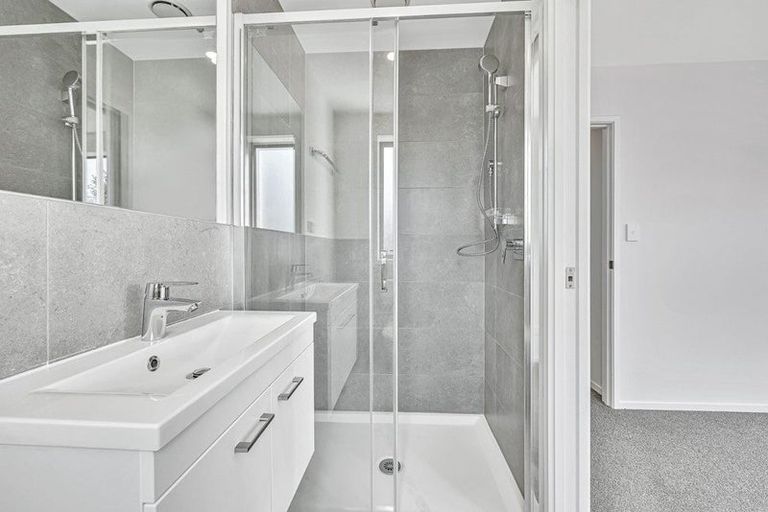 Photo of property in 11a Kelburn Lane, Mangere, Auckland, 2022