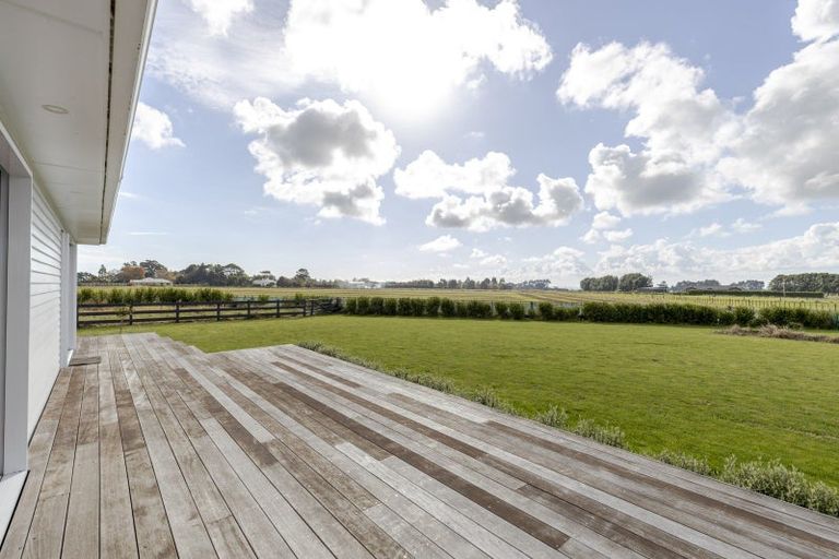 Photo of property in 29 Matarikoriko Road, Brixton, Waitara, 4382