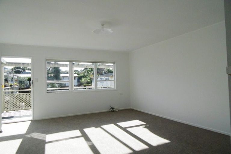Photo of property in 170c Queen Street, Northcote Point, Auckland, 0627