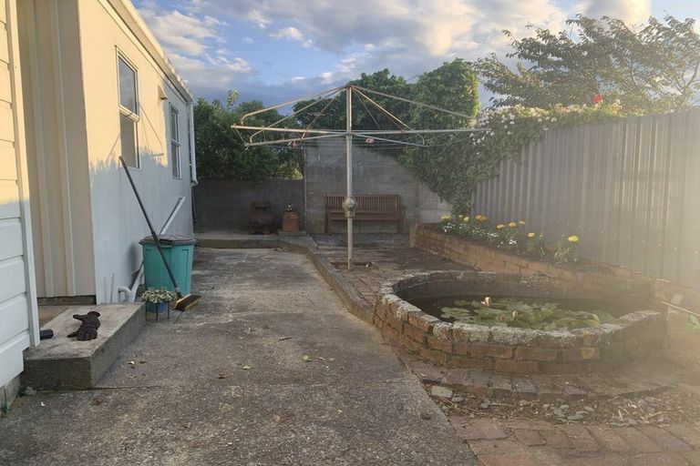 Photo of property in 7 Randwick Road, Northland, Wellington, 6012