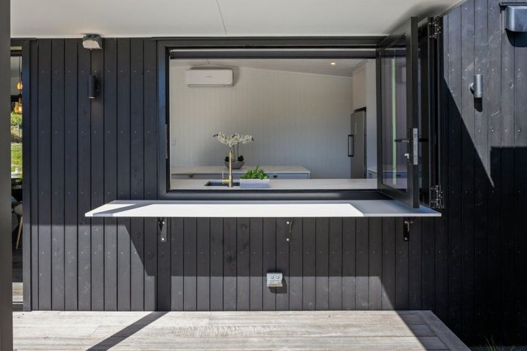 Photo of property in 4a Shoal Beach Road, Aramoana, Omakere, 4271