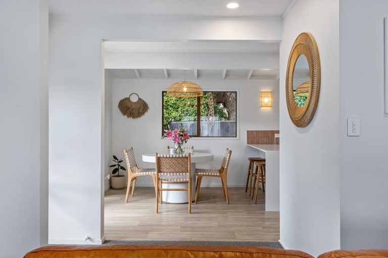 Photo of property in 44b Walton Street, Red Beach, 0932