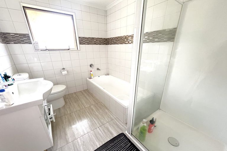 Photo of property in 7 Fernbank Lane, Greenhithe, Auckland, 0632