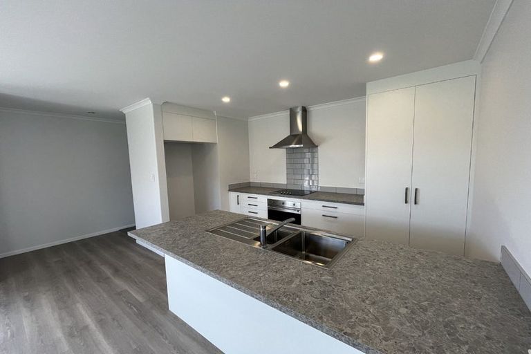 Photo of property in 3 Tutira Place, Poraiti, 4112