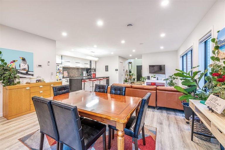 Photo of property in 216c Metcalfe Road, Ranui, Auckland, 0612