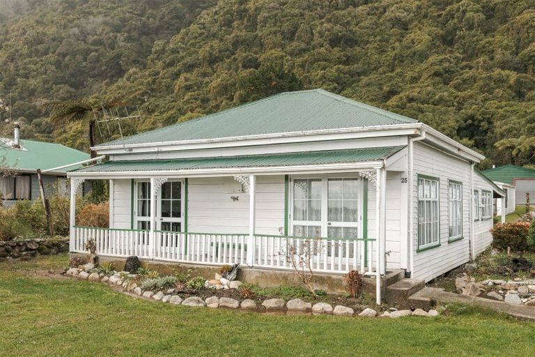 Photo of property in 25 Torea Street, Granity, 7823