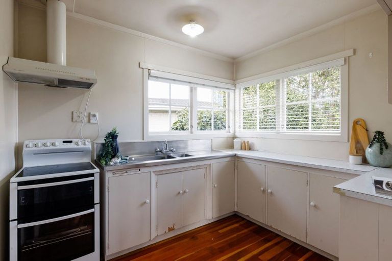 Photo of property in 86 Sandwich Road, St Andrews, Hamilton, 3200