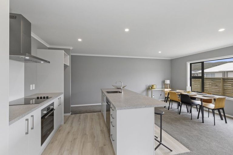 Photo of property in 8 Mohua Way, Kelson, 5010